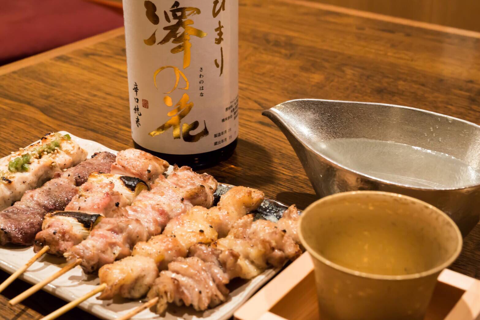 まずは焼き鳥からお召し上がりください
