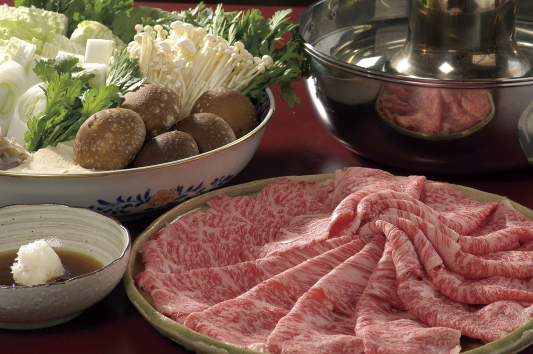 厳選した和牛リブロース肉(写真はイメージ)