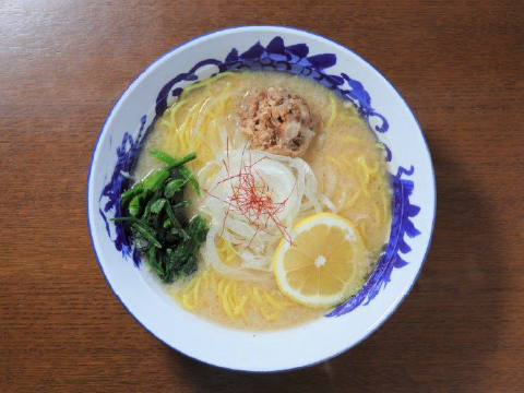 酒粕塩レモンラーメン